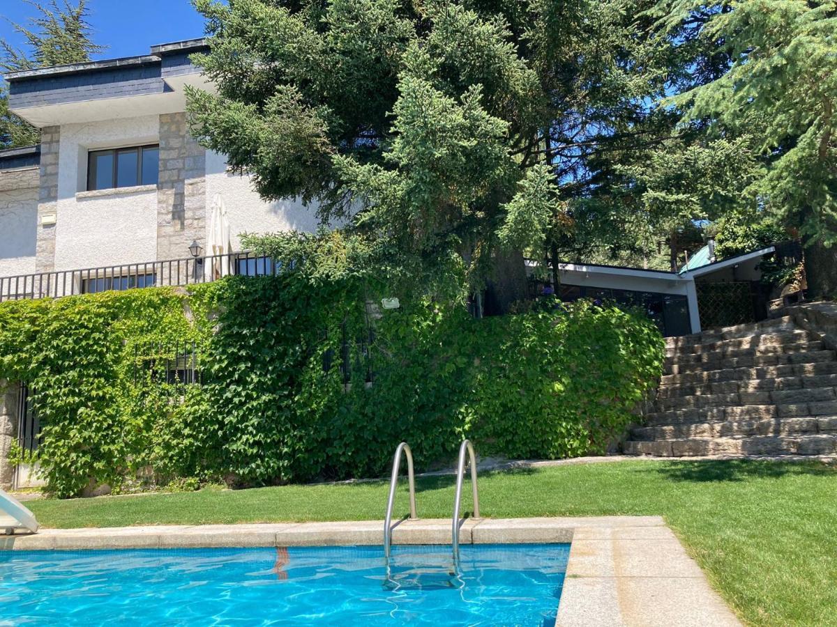 Los Cedros, Gran Chalet Con Piscina Y Apartamento En Навасеррада Экстерьер фото